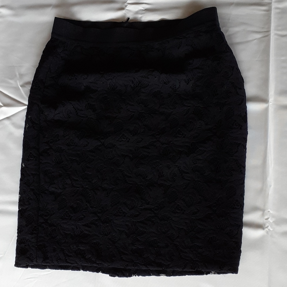 ANN TAYLOR LACE FLORAL SKIRT BLUE